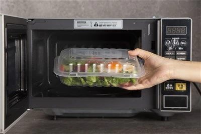 Klar plastmatbeholder for takeaway